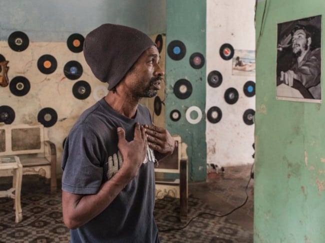 De Vlaamse Magnum fotograaf Carl de Keyzer heeft op BredaPhoto zijn eerste museale tentoonstelling van zijn nieuwste project Cuba, La Lucha. Dit project laat de huidige transitie zien van een communistisch naar een kapitalistisch Cuba.